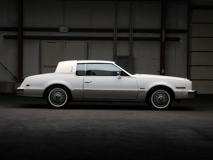  Oldsmobile Toronado Brougham 1981 года  (фото 4 из 9)